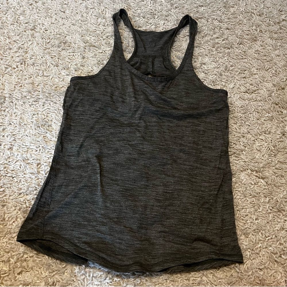 lululemon athletic tank top size 6